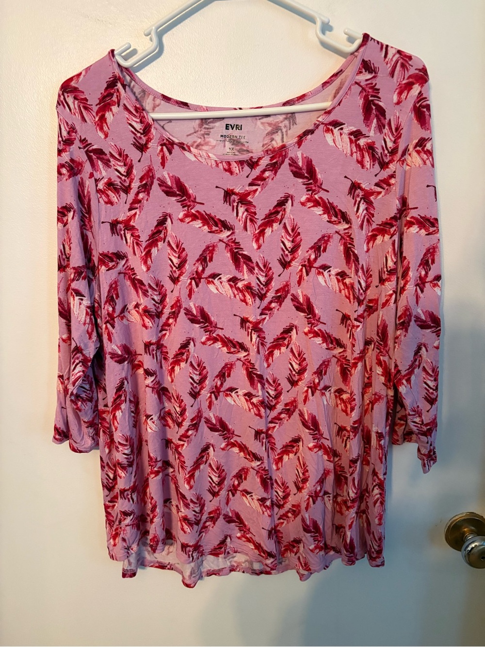 EVRI Pink Feather-Print Women's Top